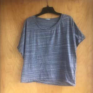 ⚡️⚡️3/$10 American vintage cropped shirt